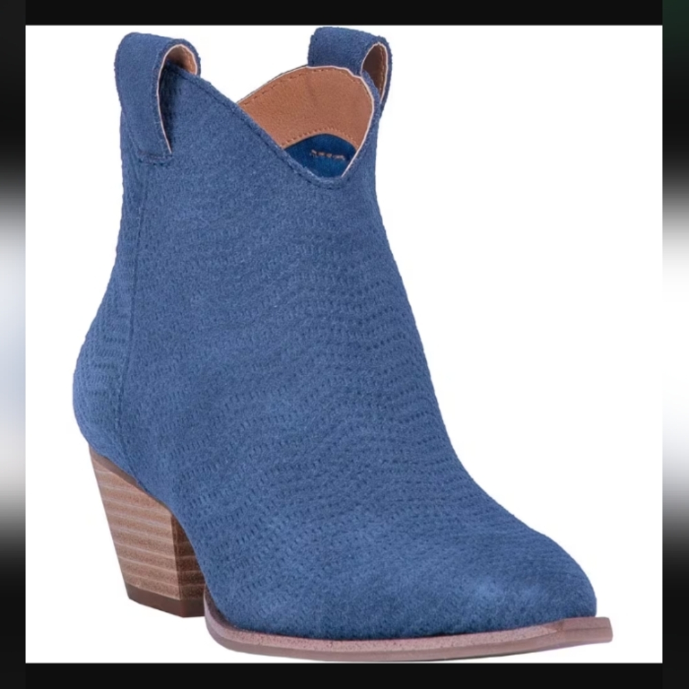 NWT.Dingo Blue Leather Ankle Bootssize 10M